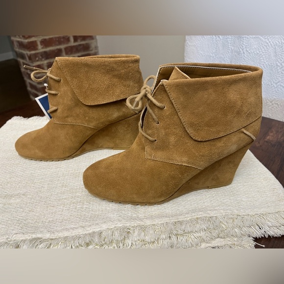 Nine West Suede Booties Size 9.5 Brown Wedge Heels Boho Preppy Fall Festival NWT - Picture 4 of 11